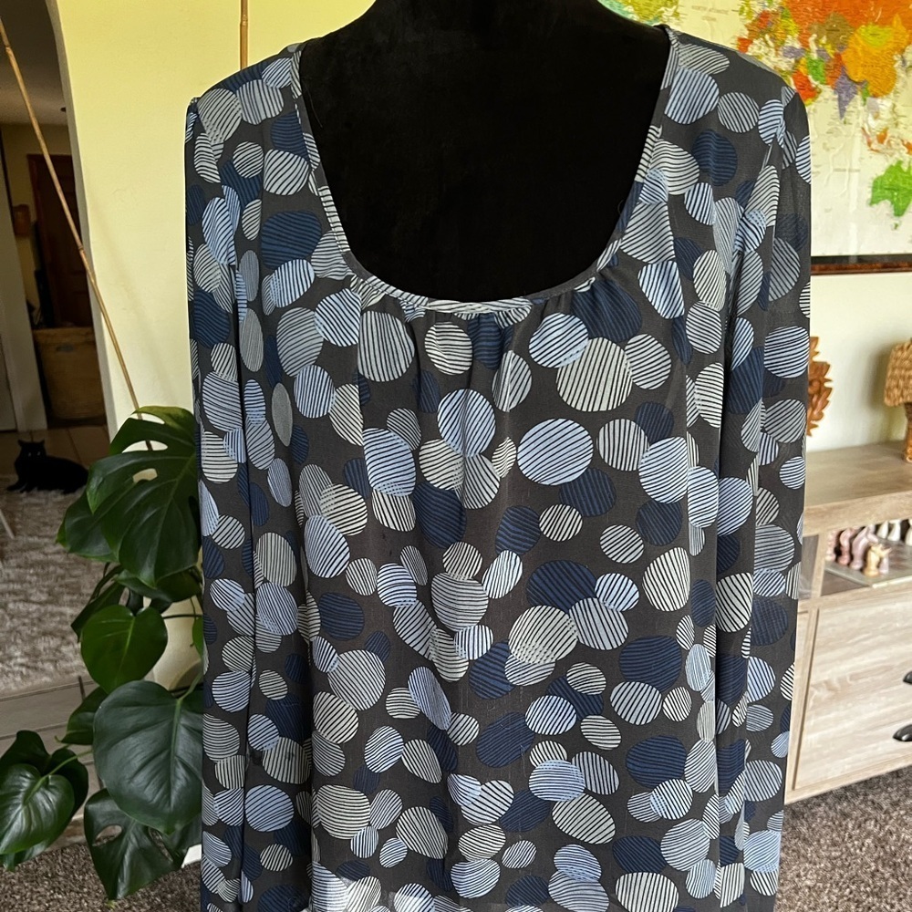 Mossimo long sleeve top